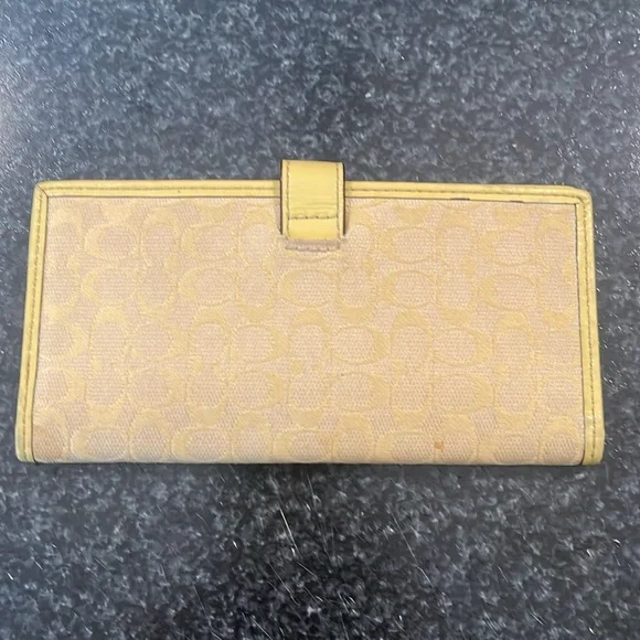 COACH Signature Slim Wallet - Picture 2 of 7